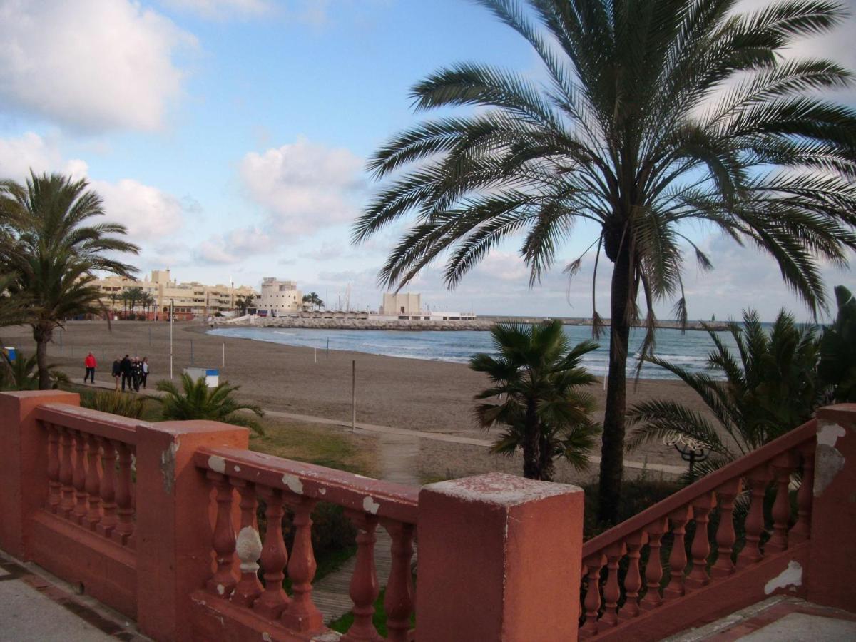 La Biznaga Estudio Frente Al Mar Benalmadena Bagian luar foto