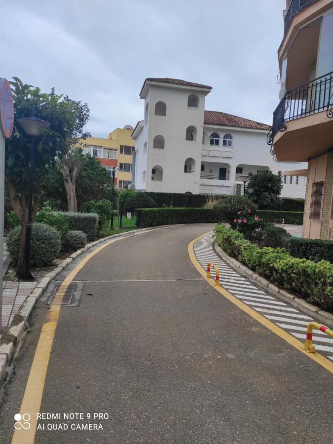 La Biznaga Estudio Frente Al Mar Benalmadena Bagian luar foto
