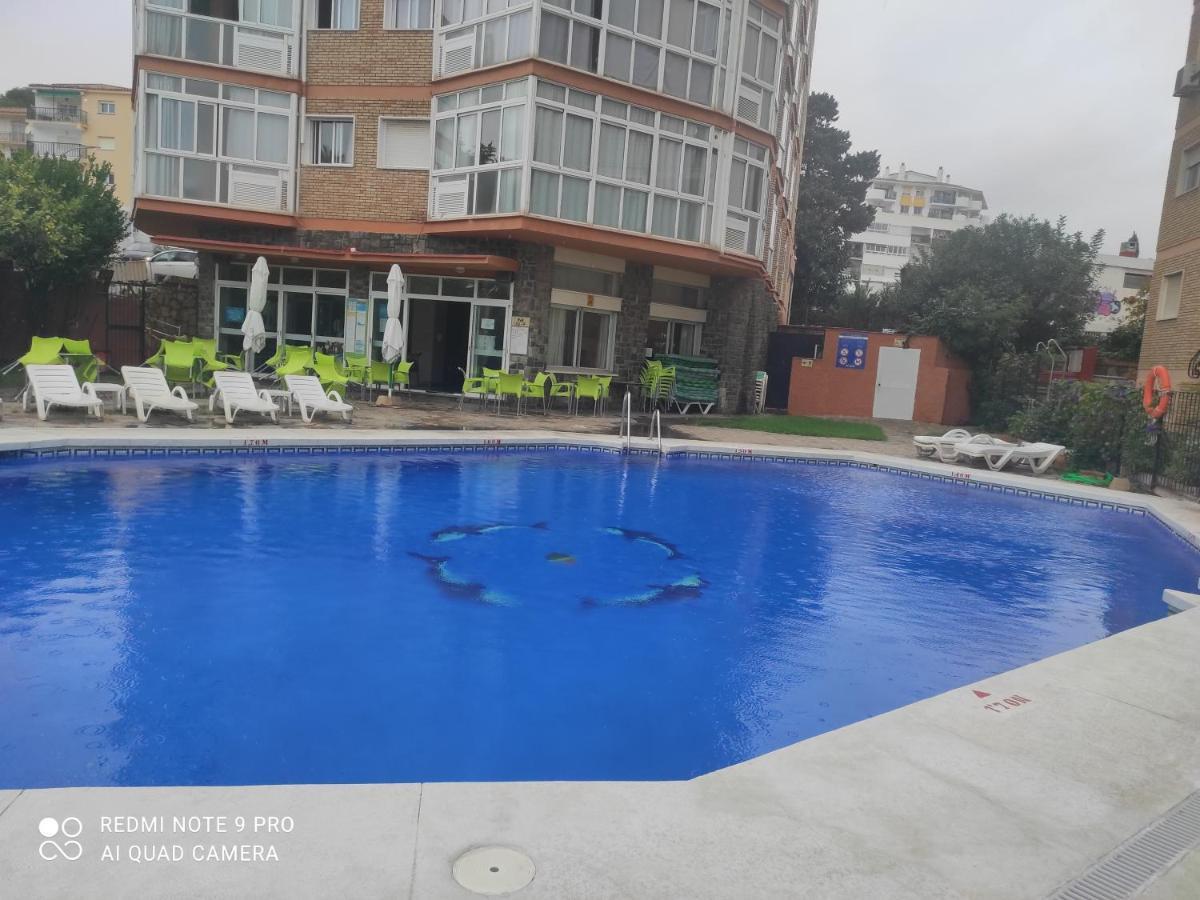 La Biznaga Estudio Frente Al Mar Benalmadena Bagian luar foto